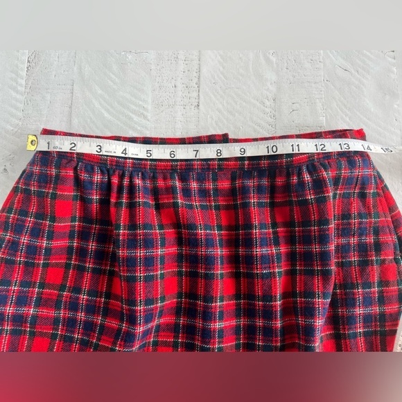 Women’s Pendleton Vintage Tartan High Waisted Wool Skirt in Size Medium - Picture 5 of 7